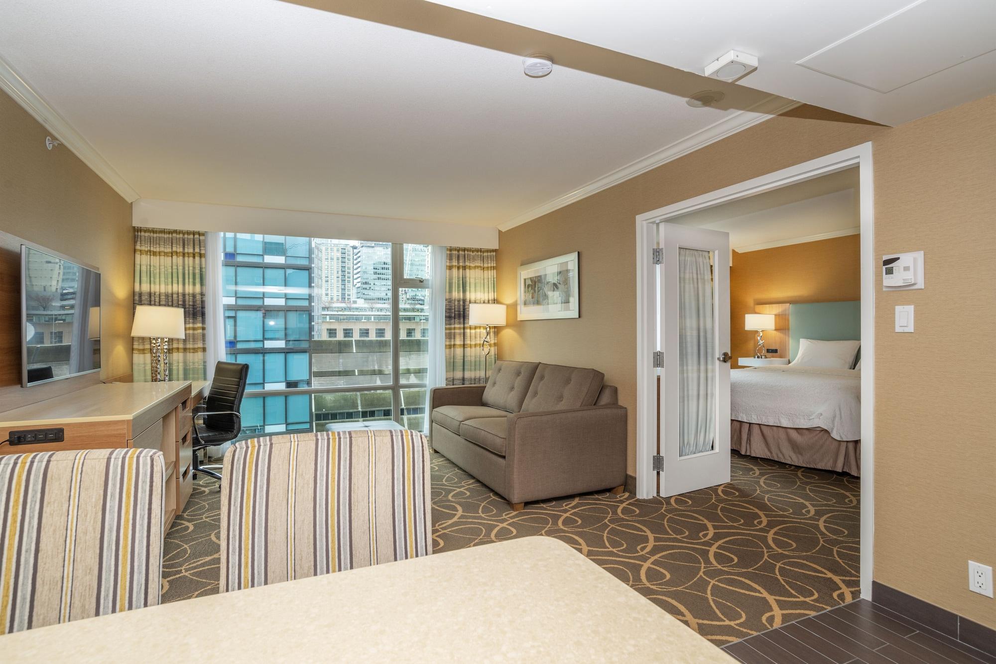 Hampton & Suites, By Hilton - Downtown