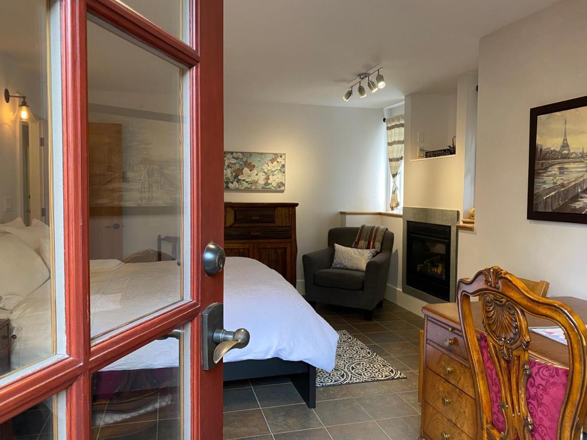 Beautiful, Quiet 3br In Posh Kitsilano Apartment Vancouver