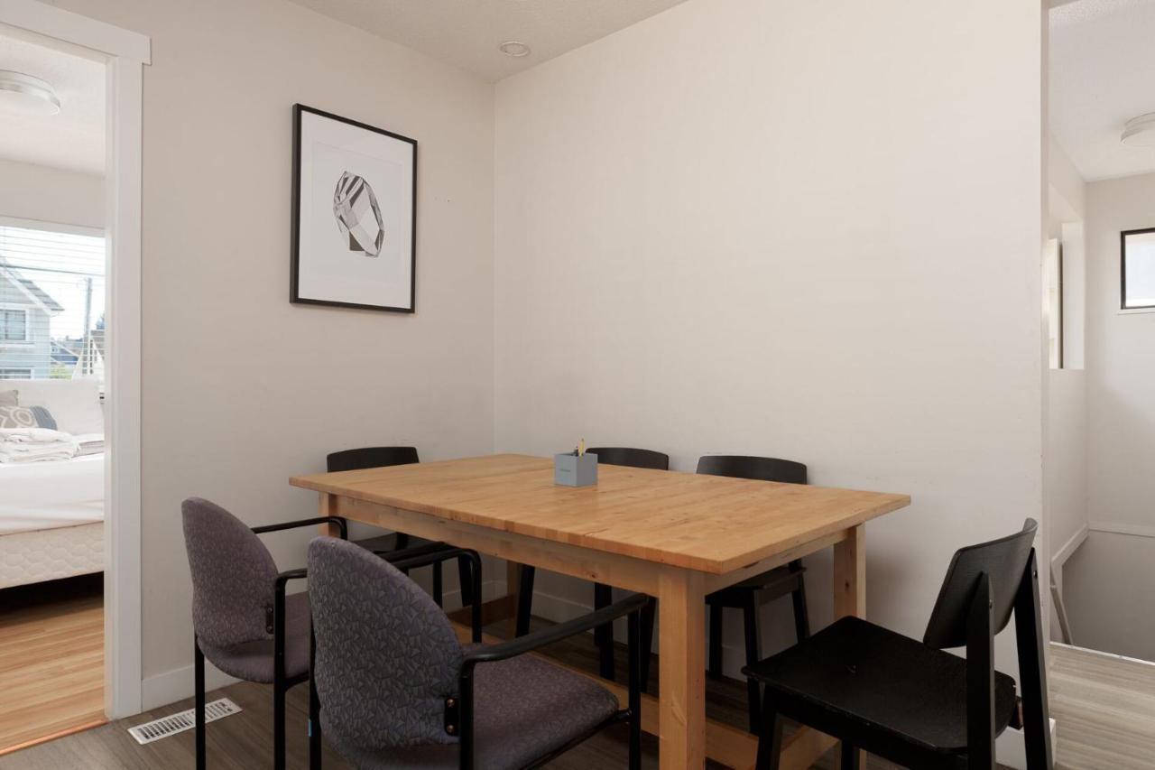 Apartment Huge 4 Bedroom Upper