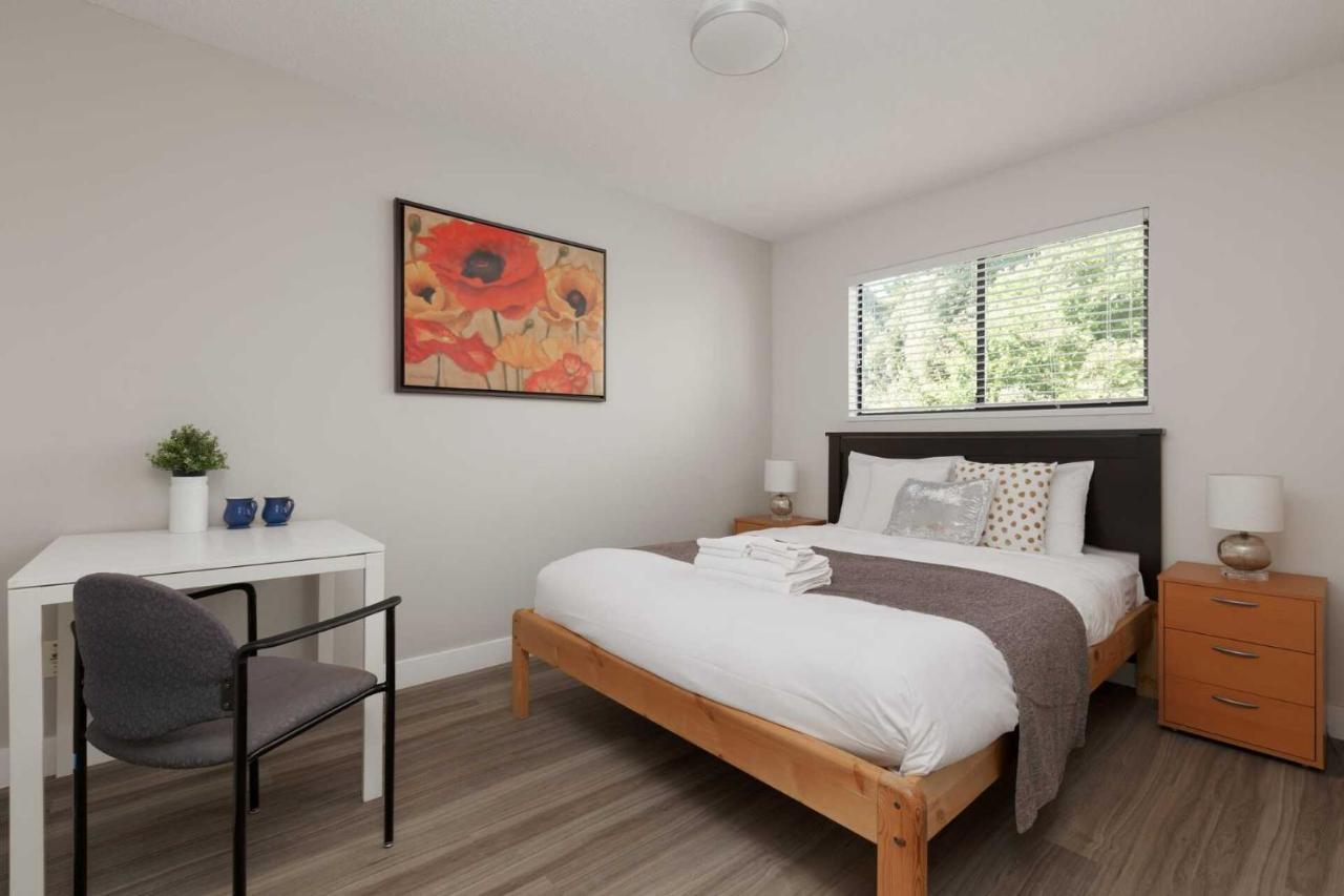 Huge 4 Bedroom Upper Vancouver