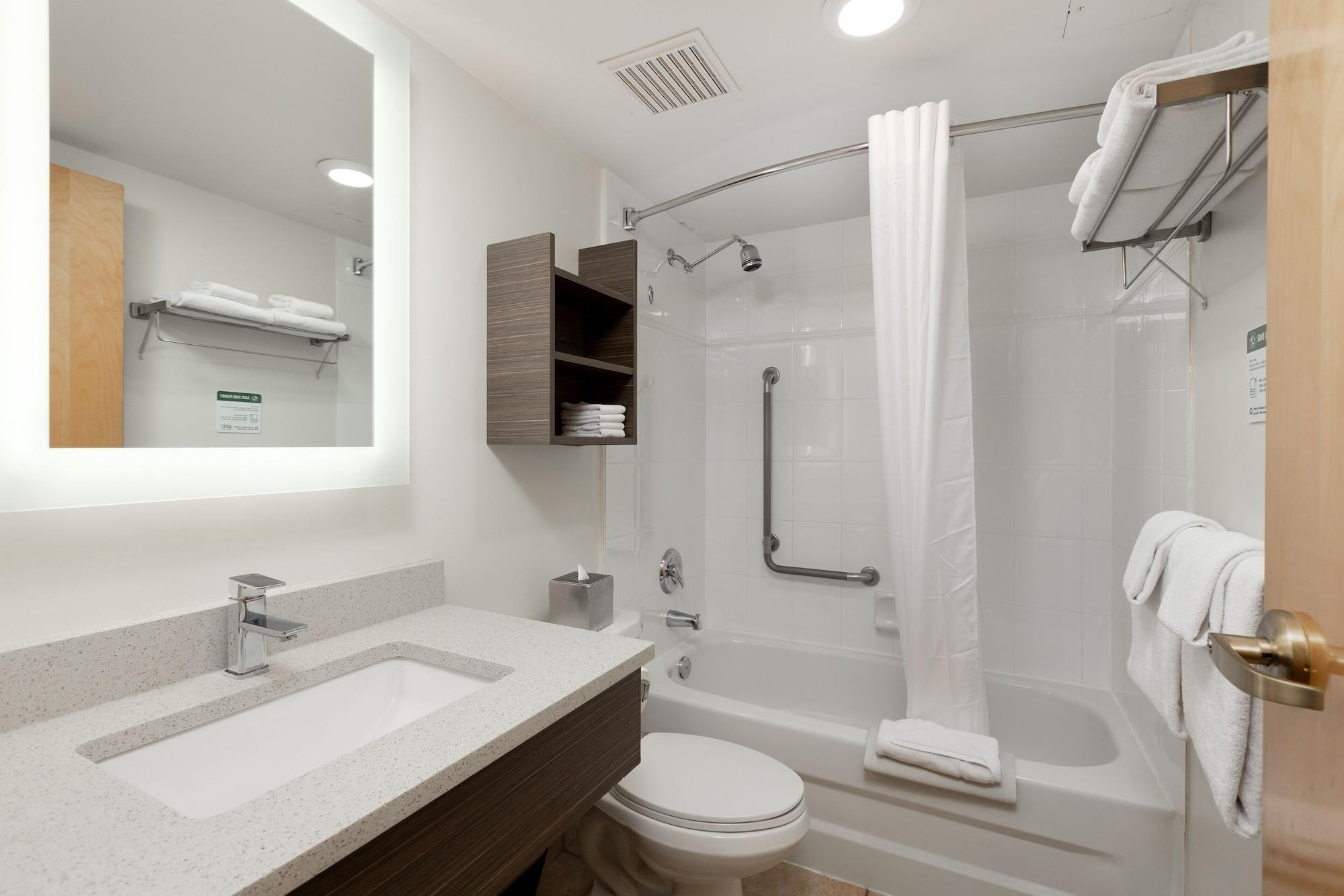 Grand Park & Downtown Vancouver, Ascend Collection Vancouver