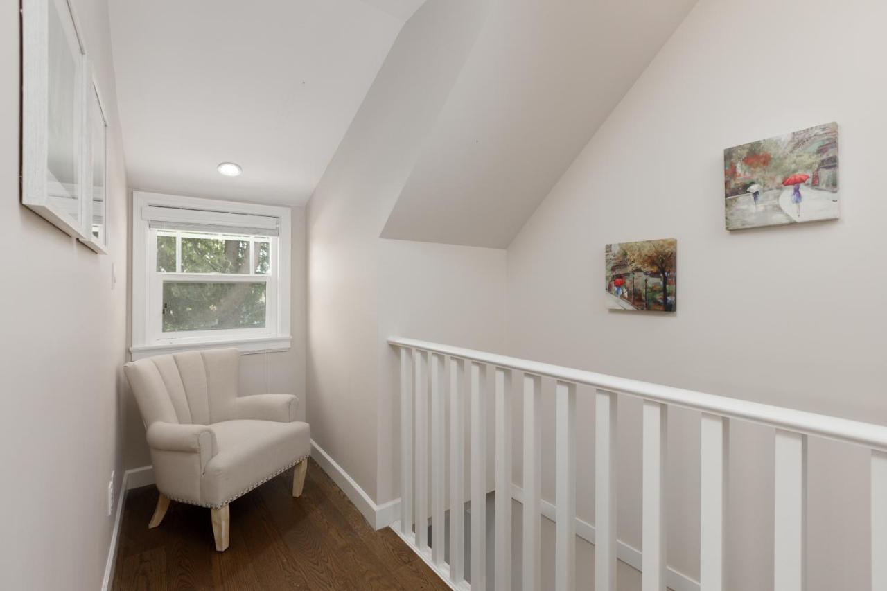 Holiday home Cozy 4-Bedroom Home In Vancouver