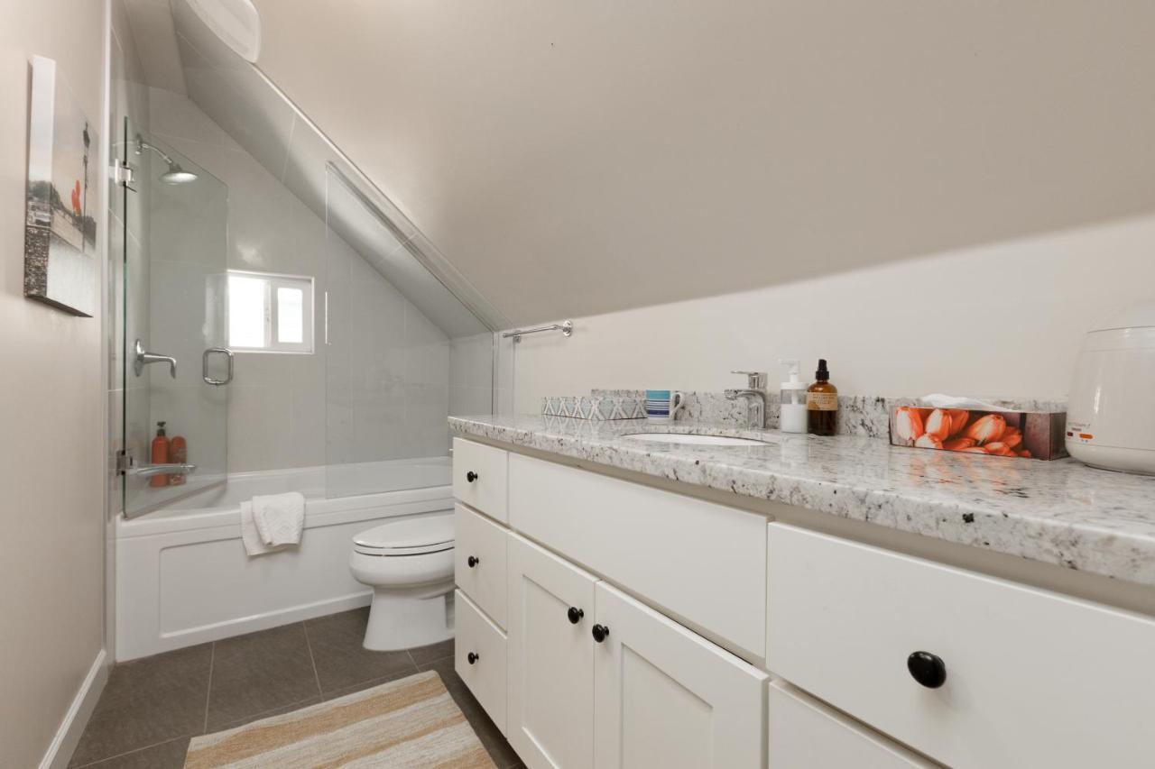 Cozy 4-Bedroom Home In Vancouver Vancouver