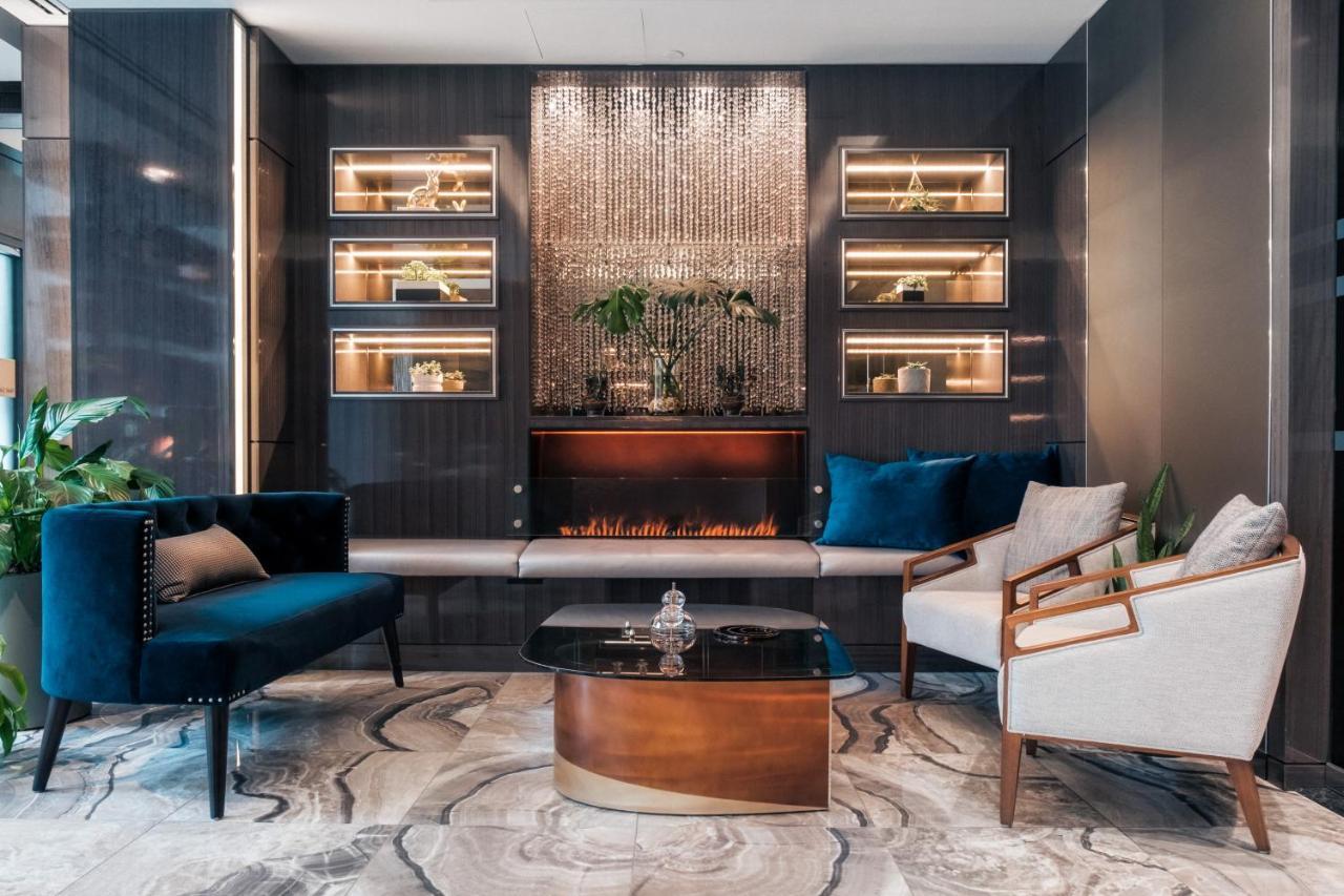 Paradox Hotel Vancouver Hotel Vancouver