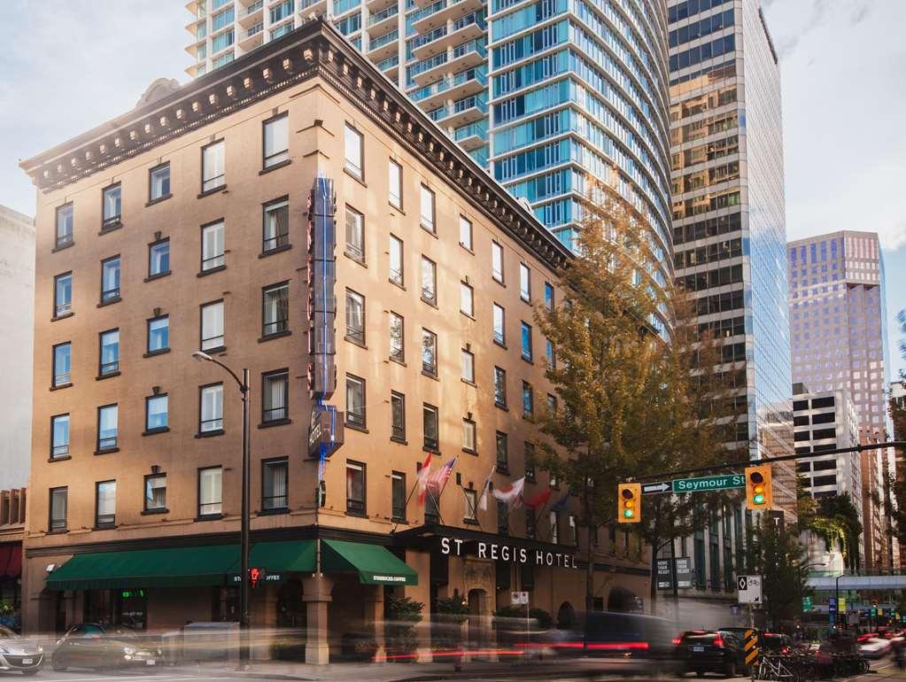 The St. Regis Hotel 4*