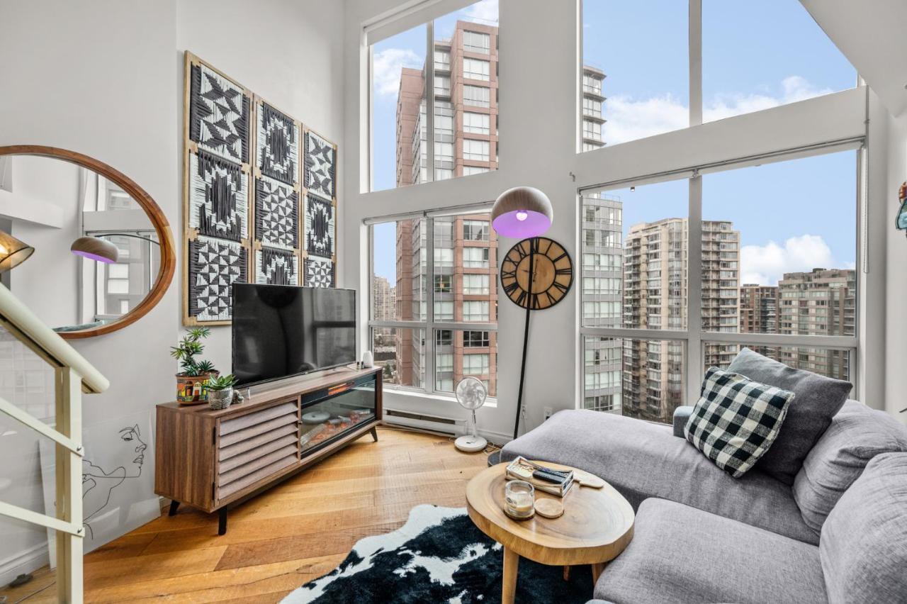 Apartment Rare Find Loft With Full Kitchen At Heart Of Downtown