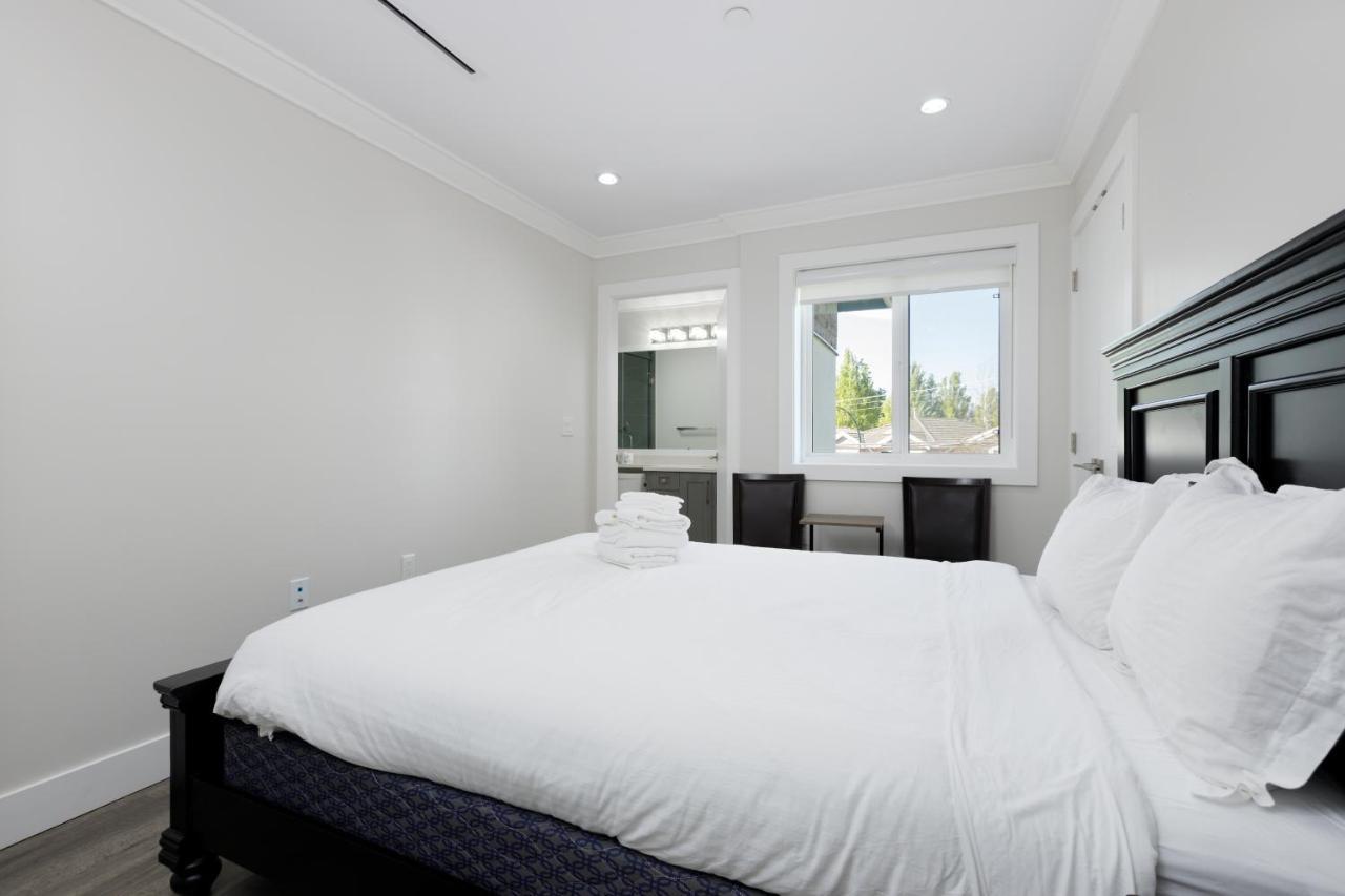 Cheerful 5 Bedroom House In *