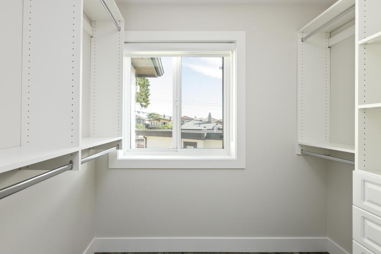 Cheerful 5 Bedroom House In *