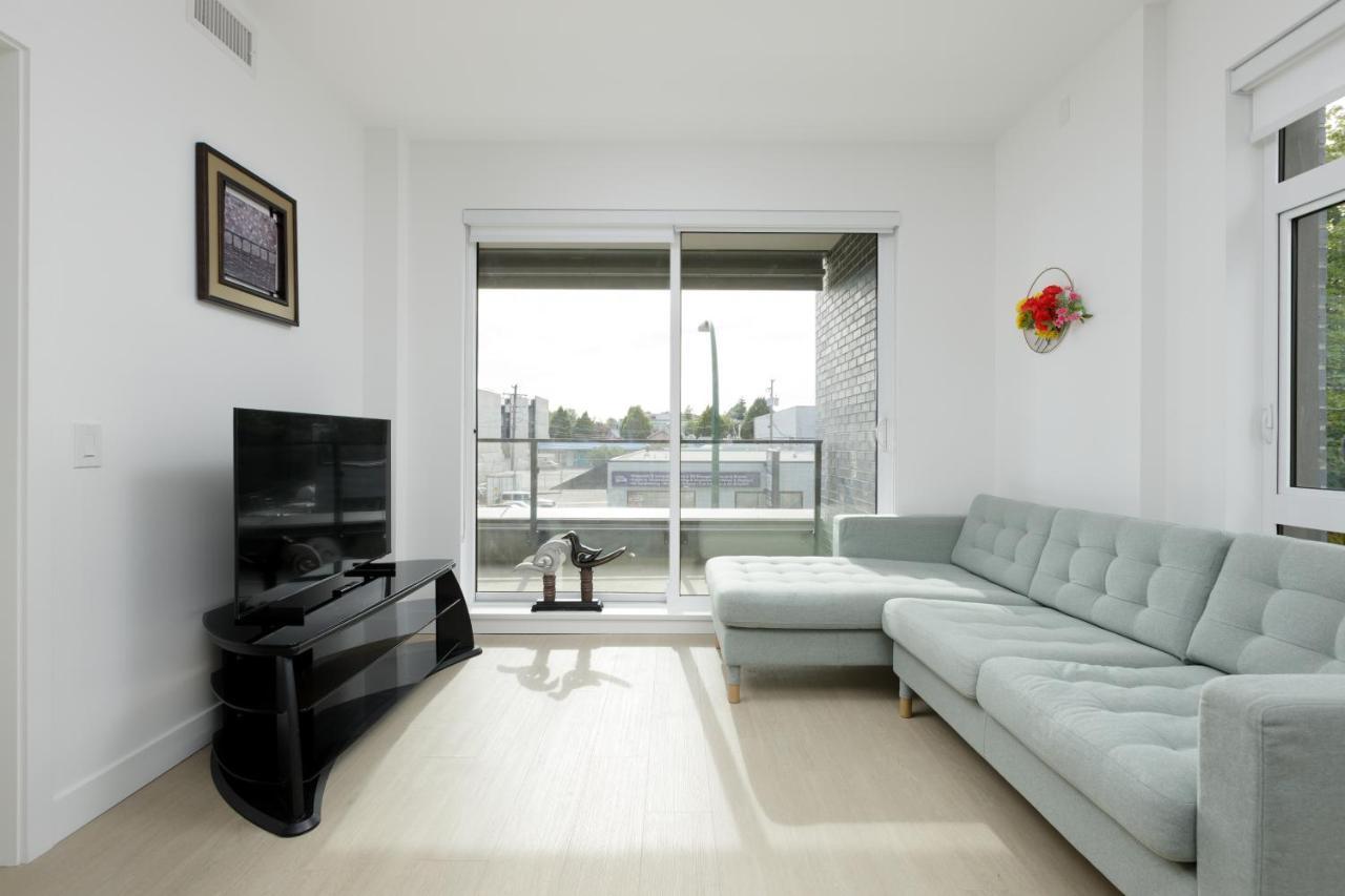 Apartment Cozy 2-bedroom In *