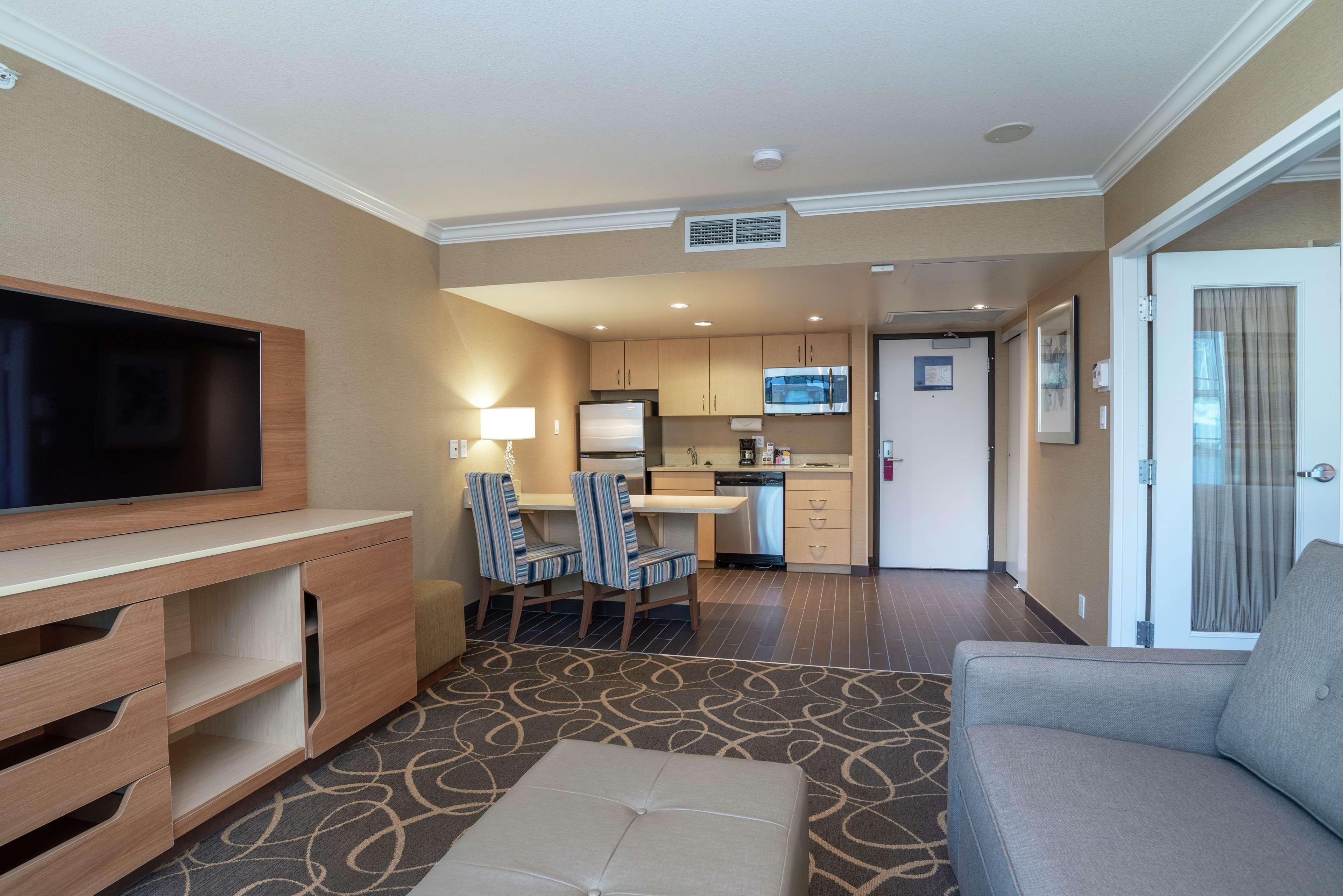 Hampton & Suites, By Hilton - Downtown 3* Vancouver