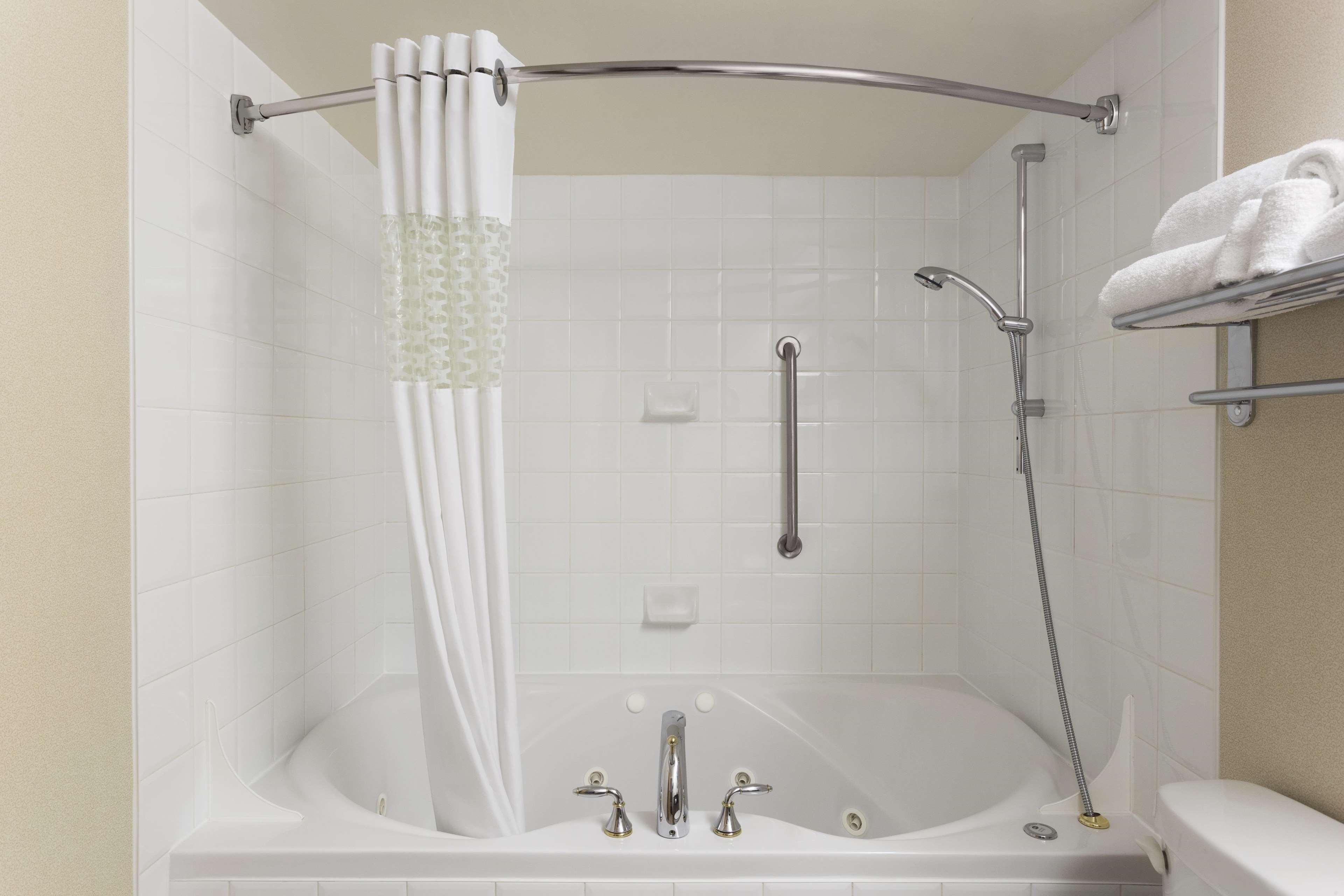Hampton & Suites, By Hilton - Downtown Vancouver
