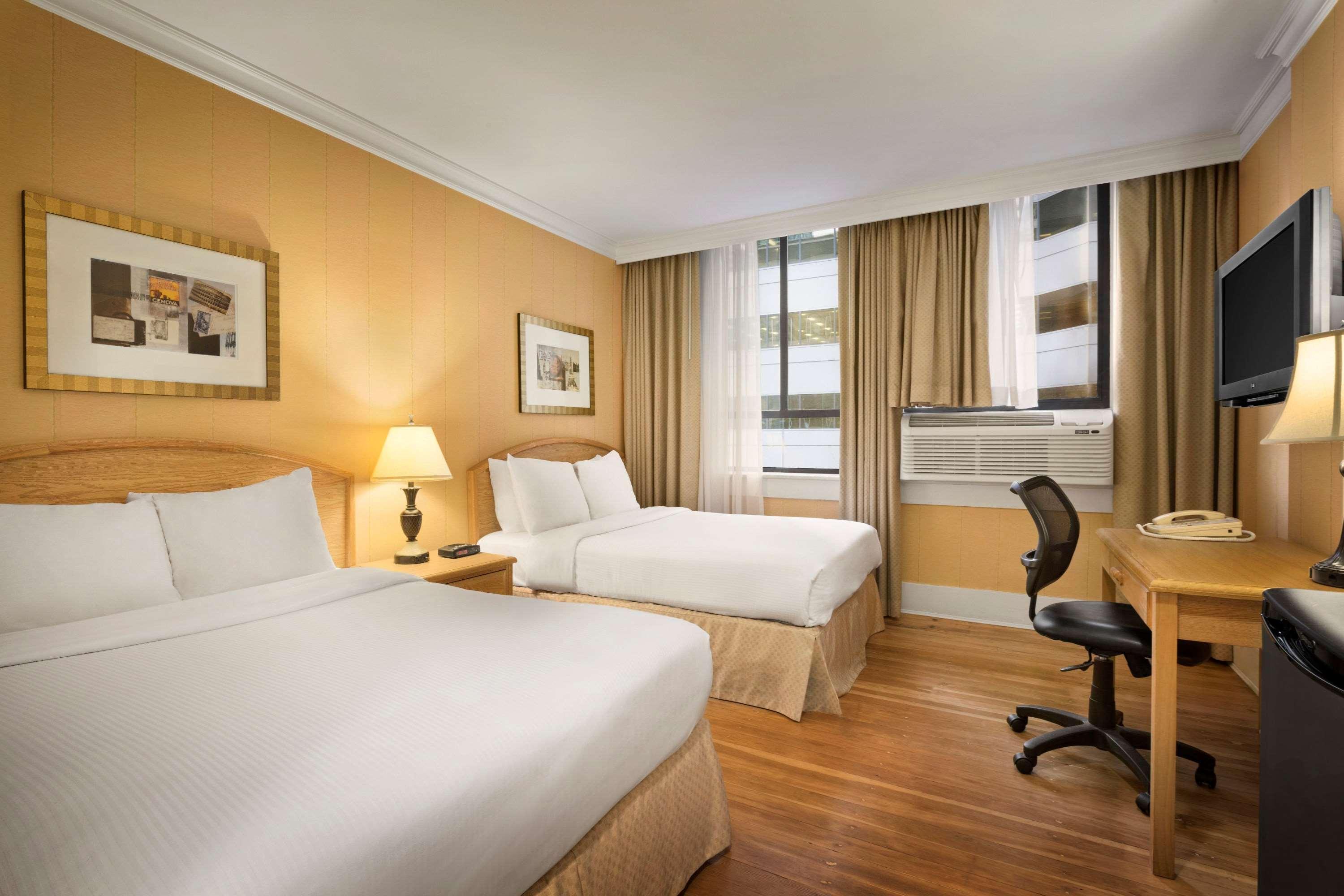 Days By Wyndham Downtown Vancouver
