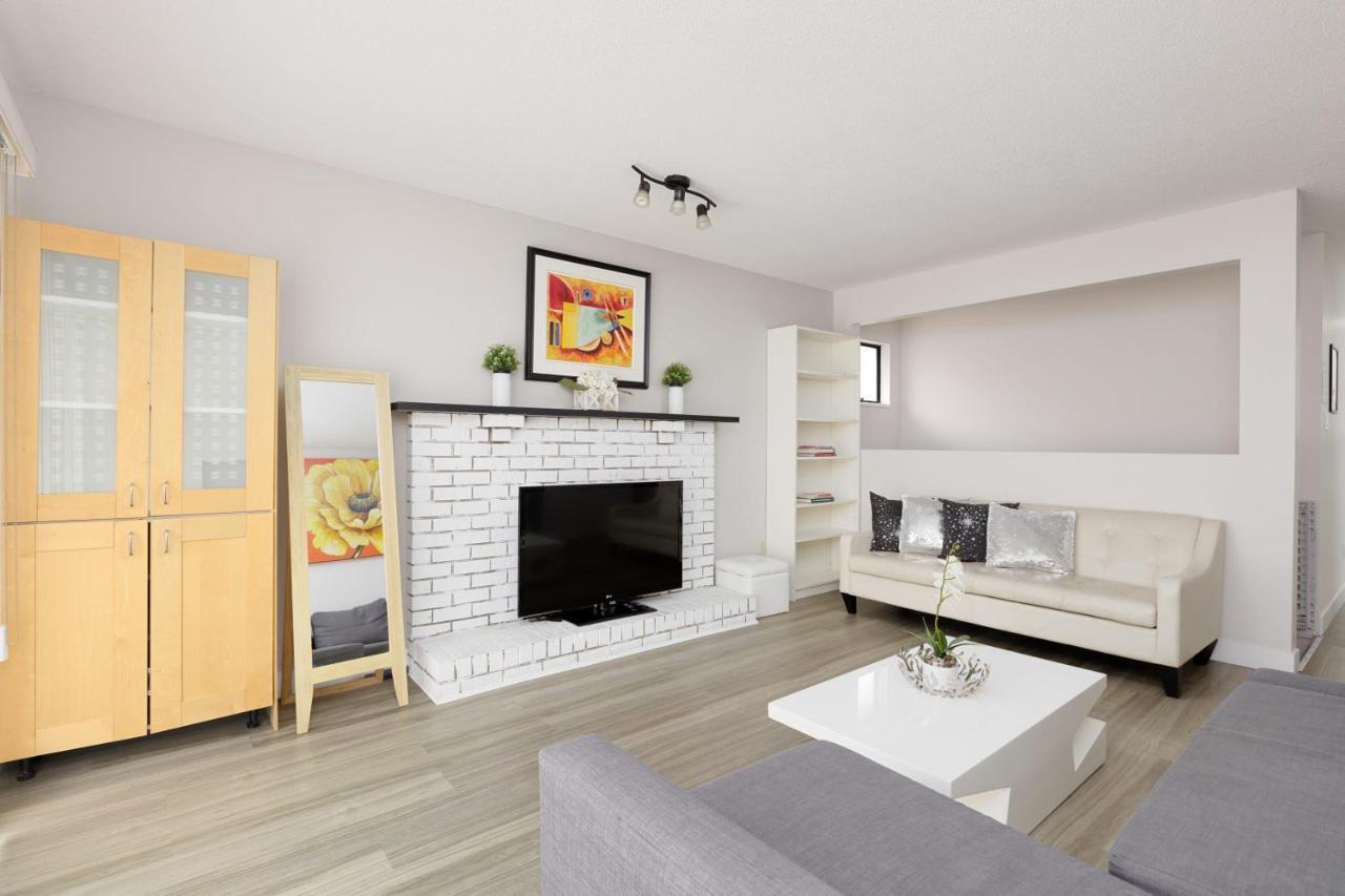Apartment Huge 4 Bedroom Upper