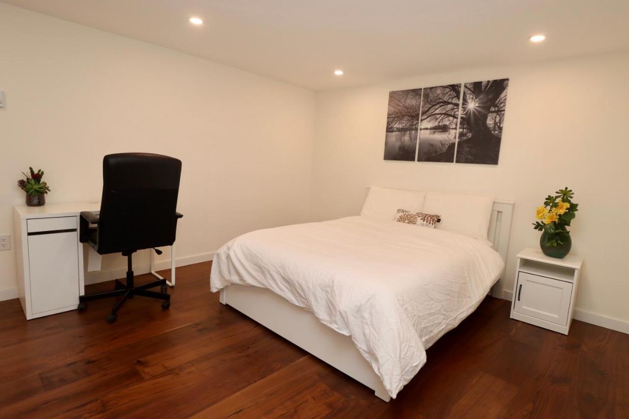 Guest house Sunny House Vancouver