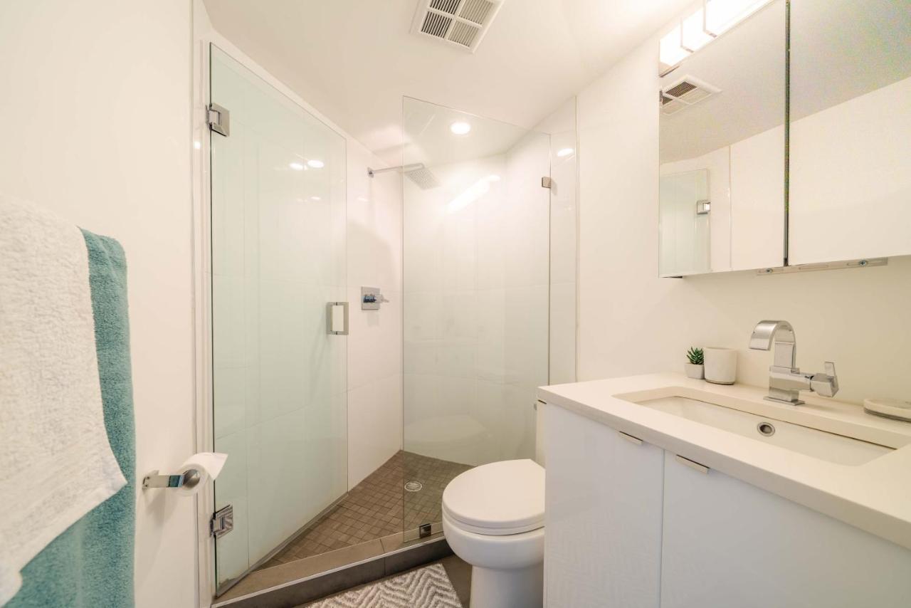 Sunset Walk 2bd+2ba+1prk Yaletown * Vancouver