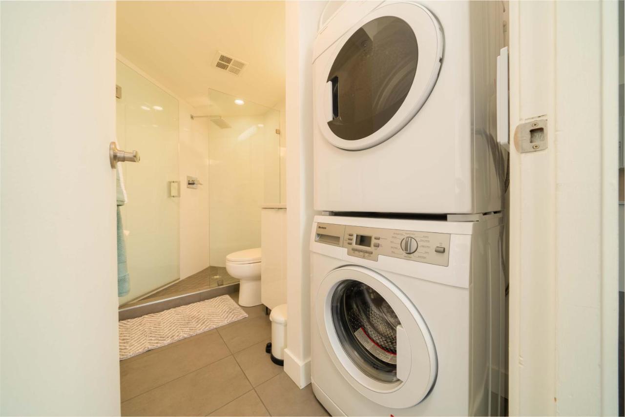 Apartment Sunset Walk 2bd+2ba+1prk Yaletown *