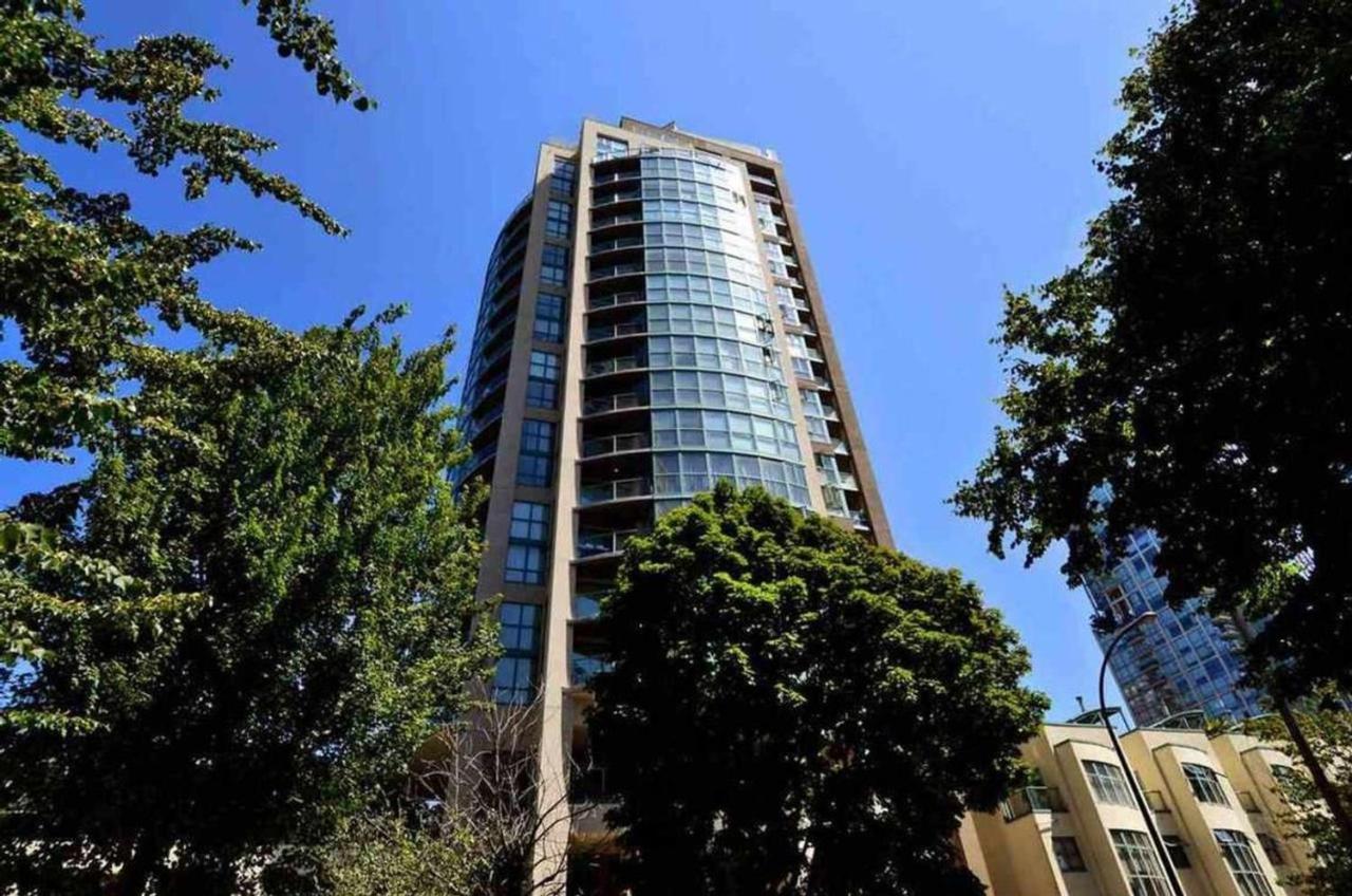 Sunset Walk 2bd+2ba+1prk Yaletown Apartment