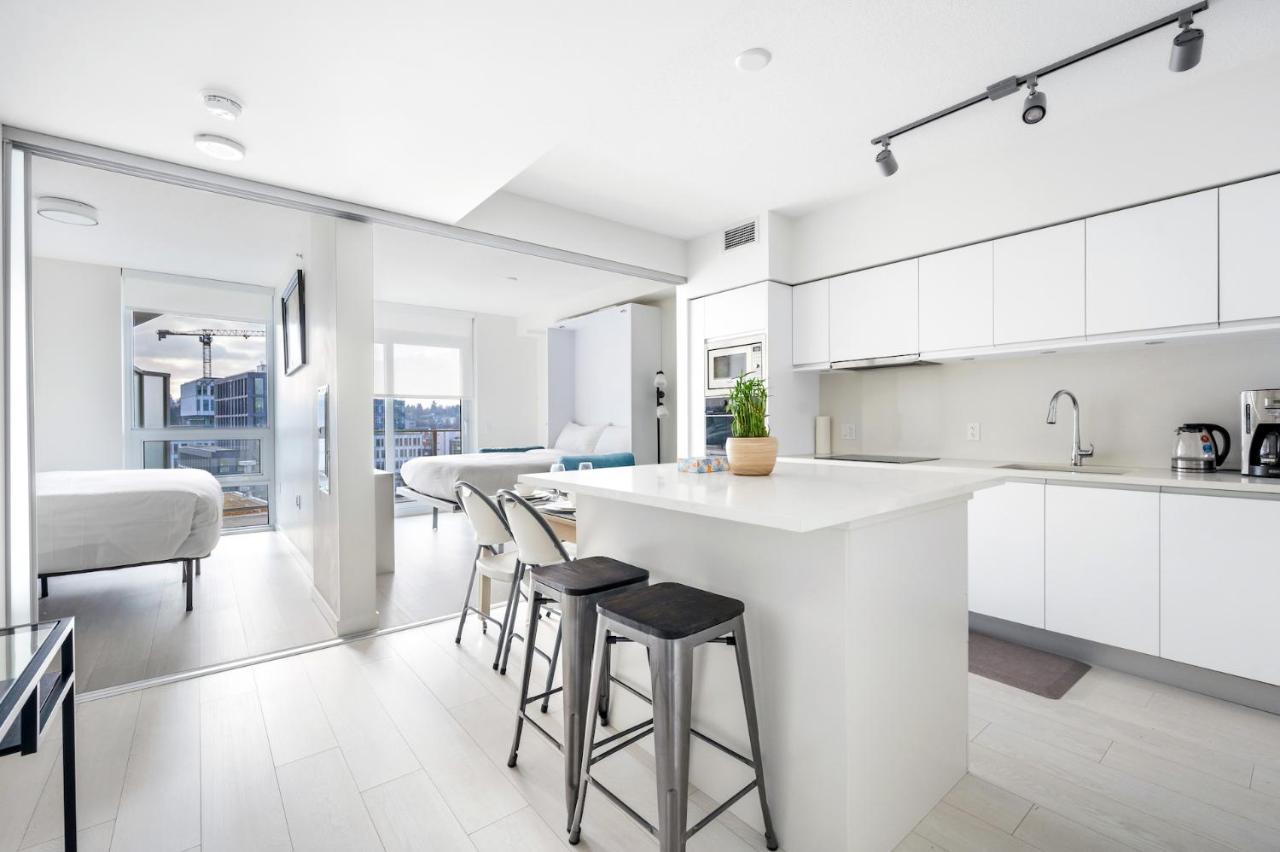 Apartment Cozy 2bd Apt In Vancover Free Parking Vancouver
