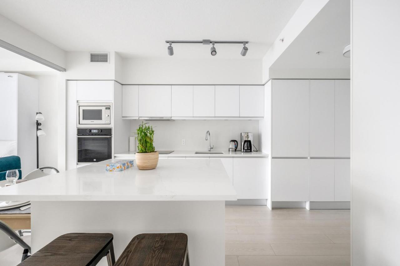 Apartment Cozy 2bd Apt In Vancover Free Parking Vancouver