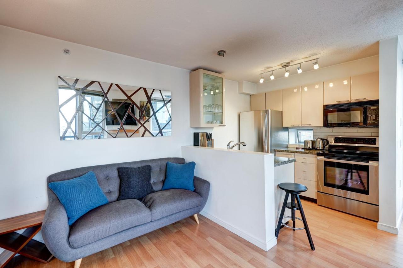 Downtown Apartment *
