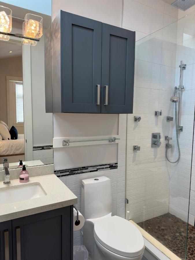 Guest house West Cozy Retreat By Host Launch Vancouver