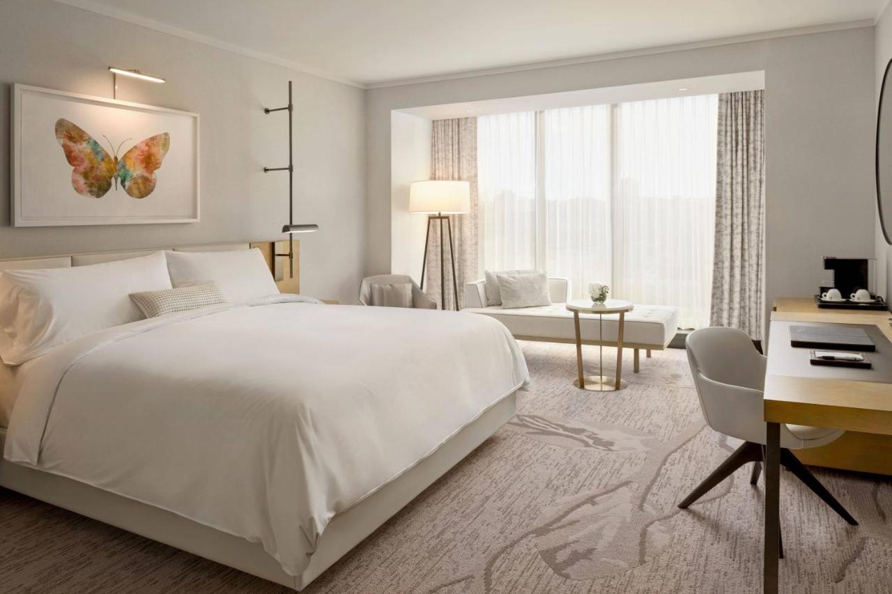 Jw Marriott Parq Hotel 5*
