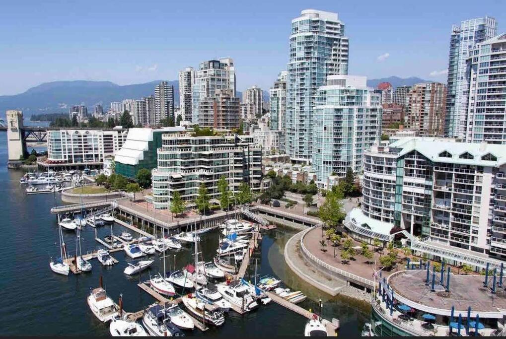 Apartment A Gentle Hideaway In The Urban Forest West End Downtown Vancouver