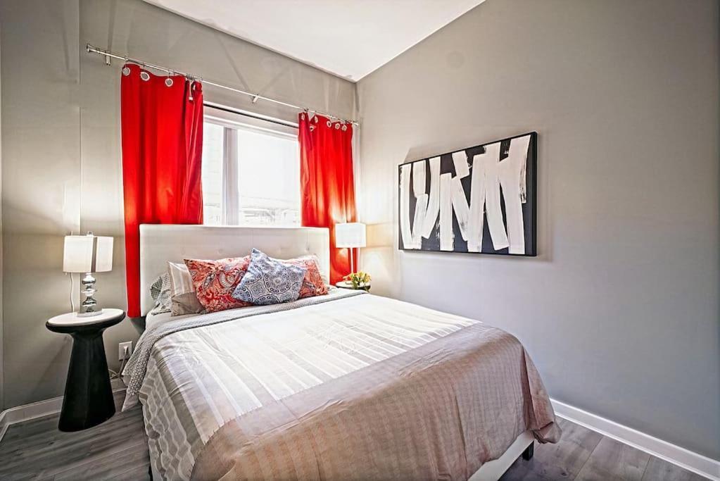 Yaletown Oceanview Gem 3 Bedroom Luxury Haven Apartment Vancouver