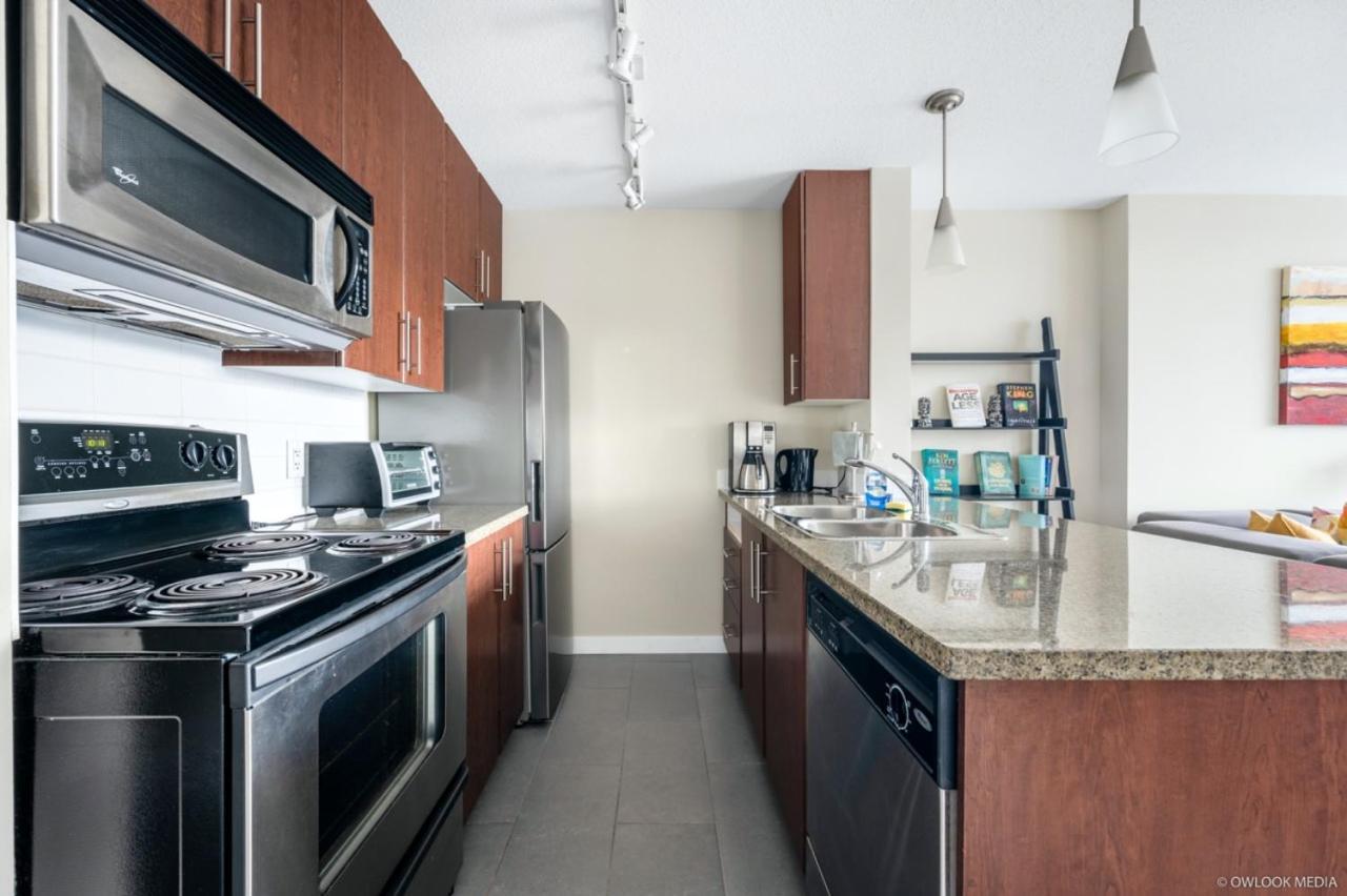 Explore Downtown From Luxury 1 Bed/bath *
