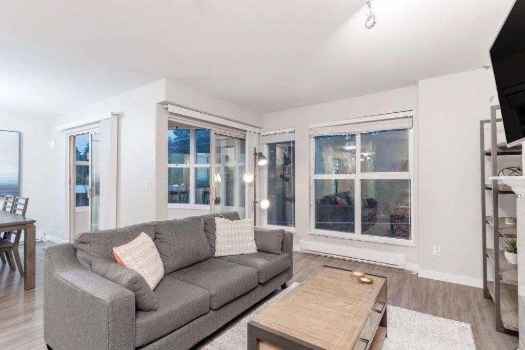 2-bdr 2-bath I 1100 Sq.ft I Walking Distance To Granville Island * Vancouver