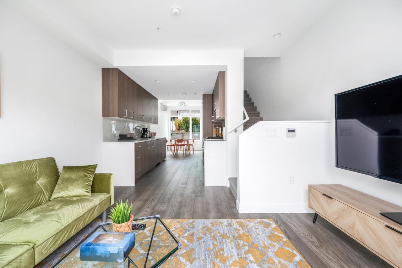 Holiday home New 3bd Townhouse Near Qe Park Vancouver