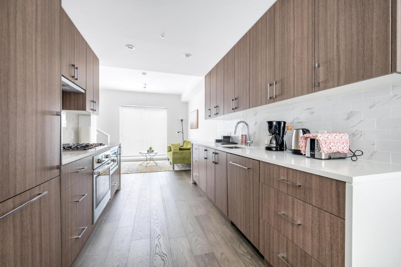 New 3bd Townhouse Near Qe Park Holiday home *