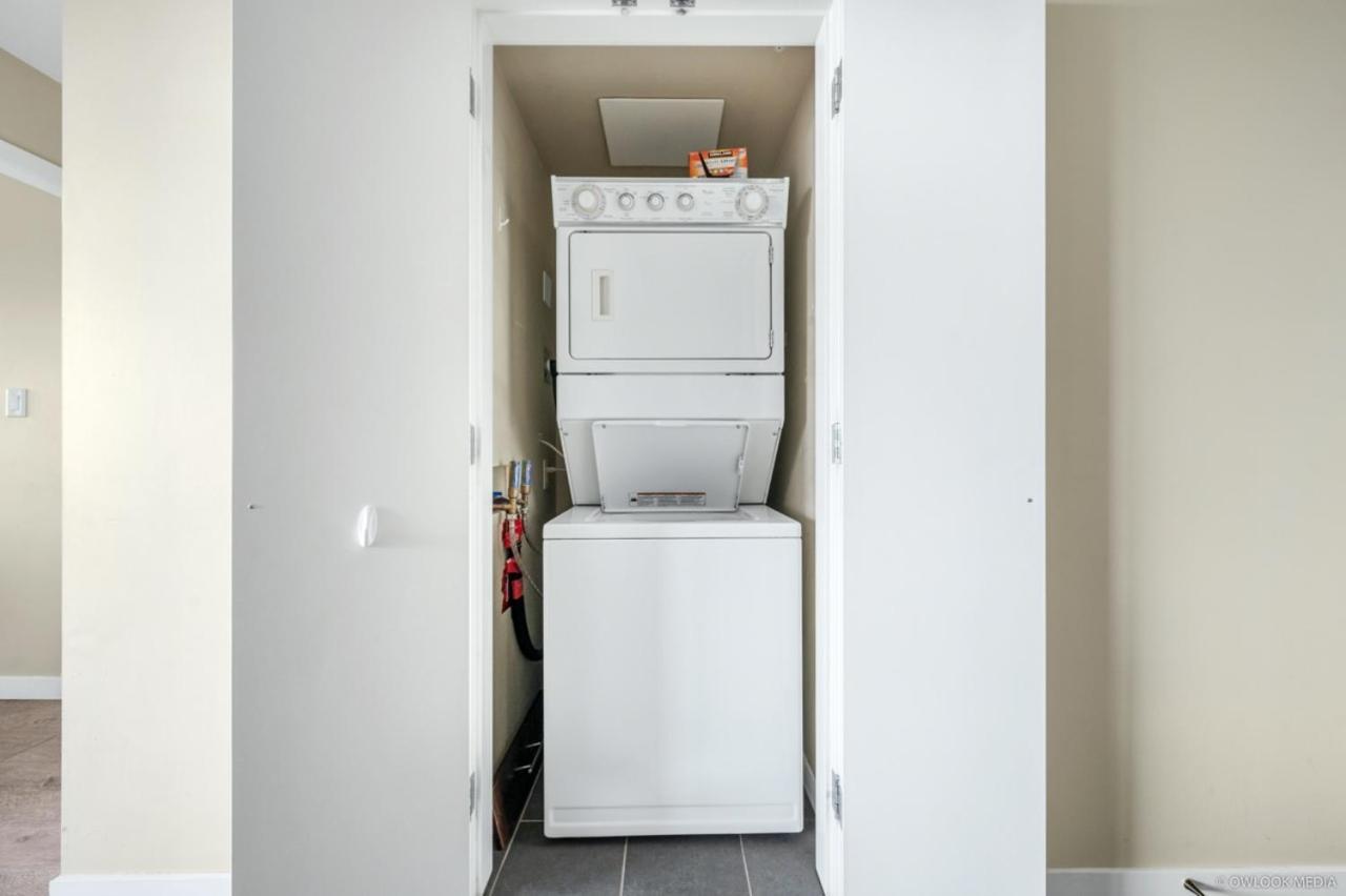 Apartment Explore Downtown From Luxury 1 Bed/bath Vancouver