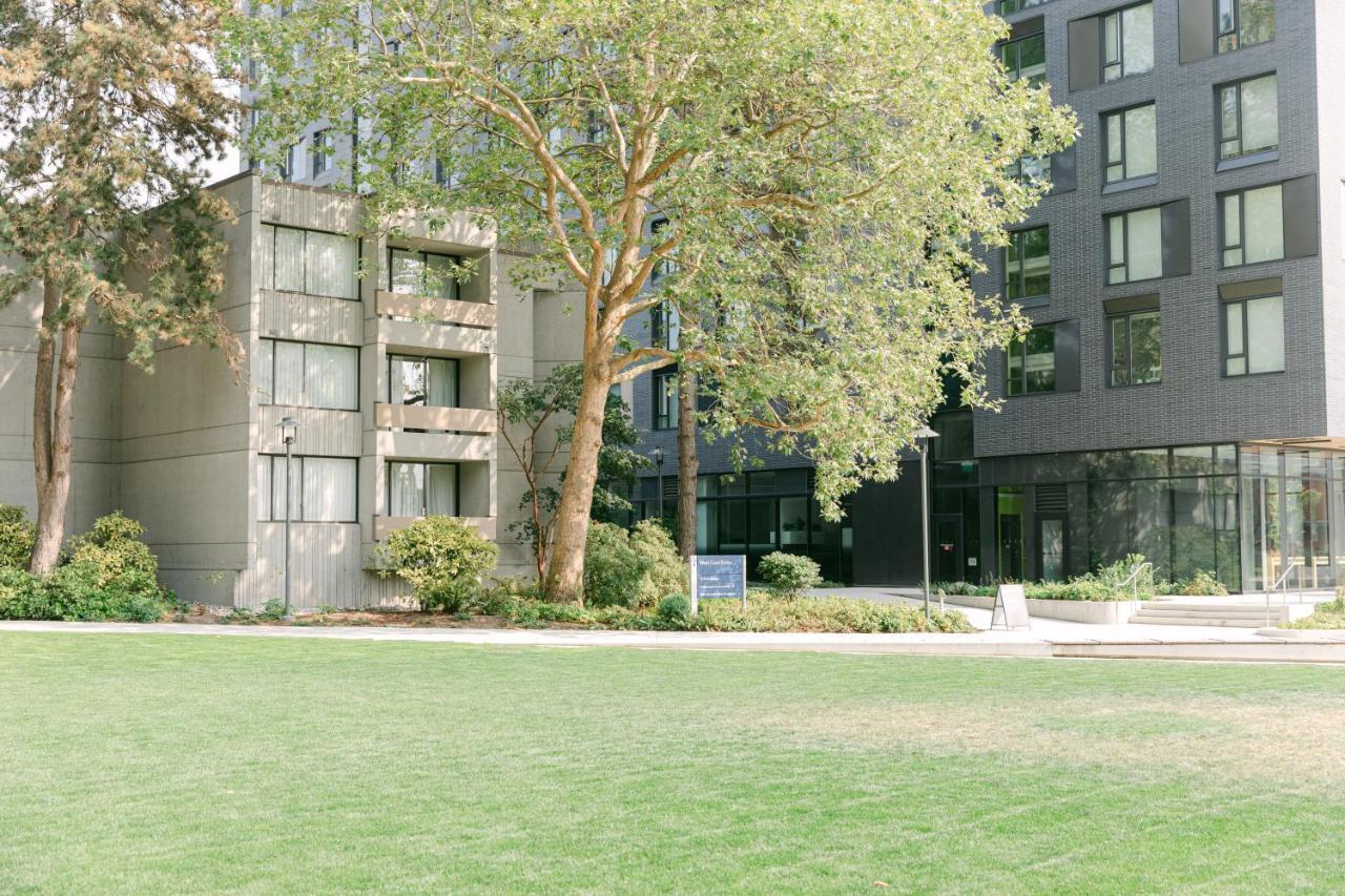 West Coast At Ubc 4*