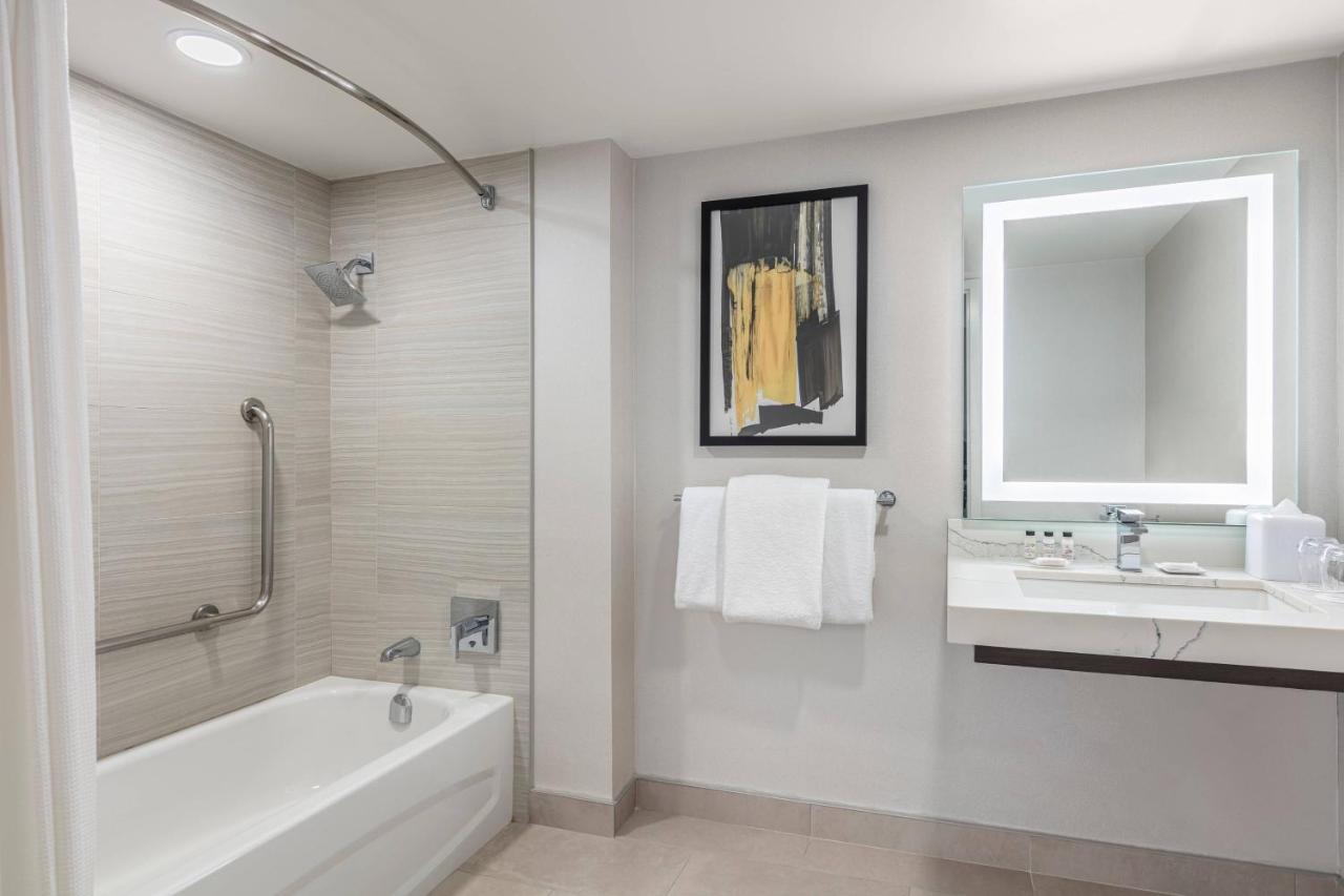 Hotel Delta By Marriott Downtown