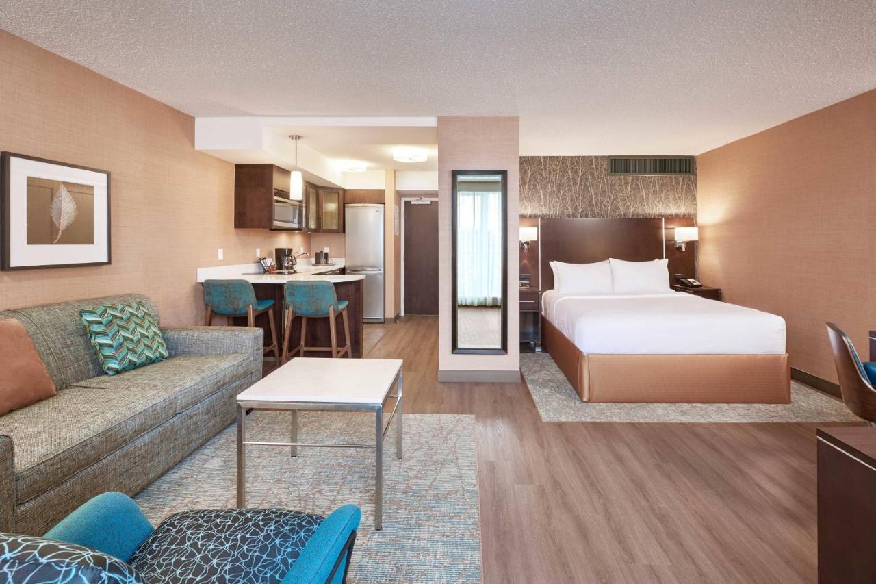 By Marriott Downtown Hotel
