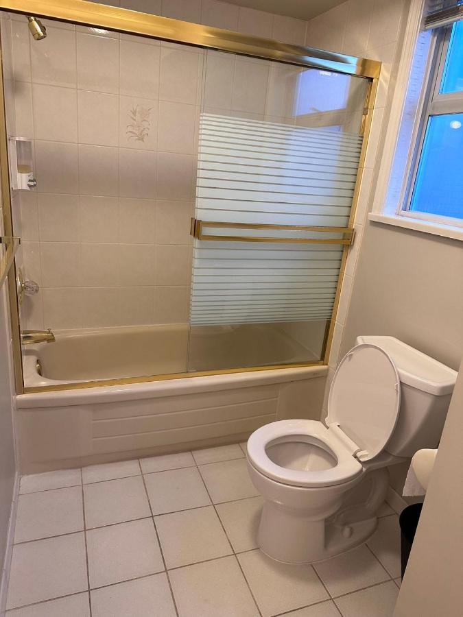 Homestay C And D Cozy Bedroom Vancouver