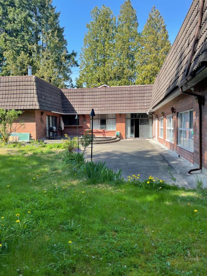 Guest house West Luxury