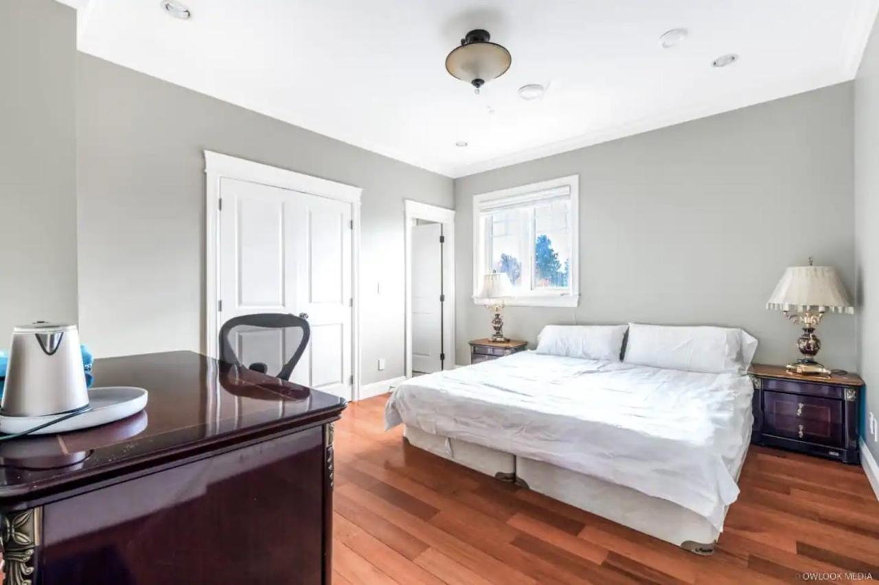 Lover's In Homestay Vancouver