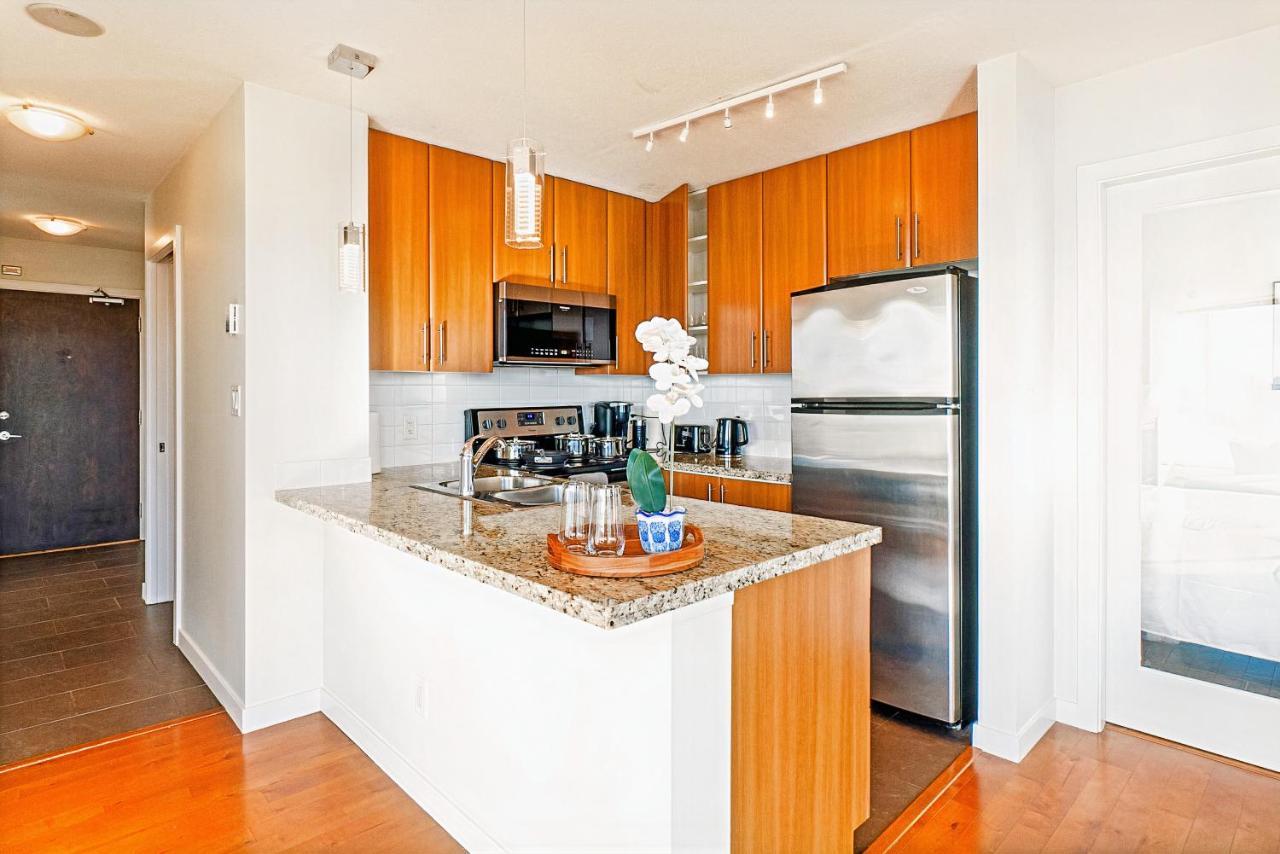 Apartment Exceptional Full 3 Bedroom Escape Captivating 360 Scenery Vancouver