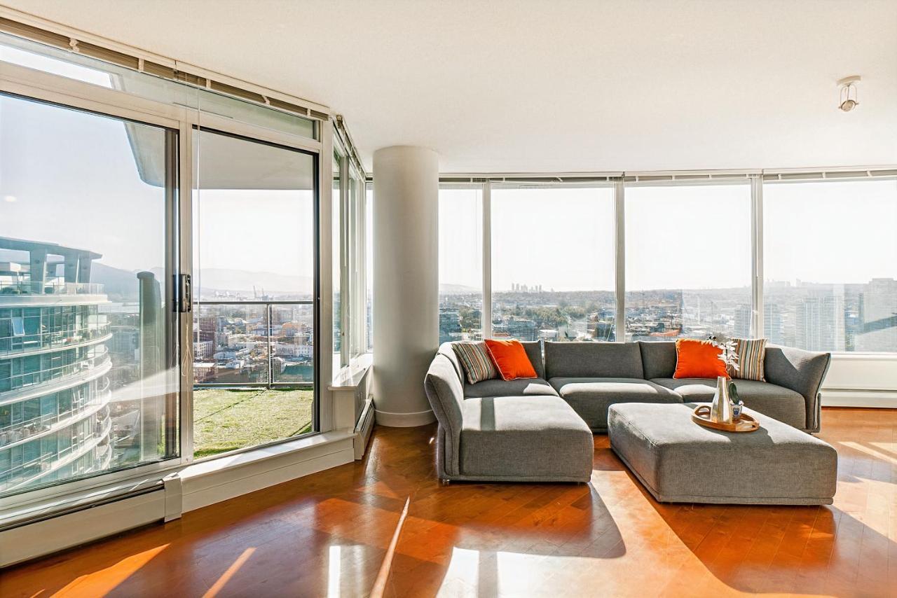 Exceptional Full 3 Bedroom Escape Captivating 360 Scenery Apartment