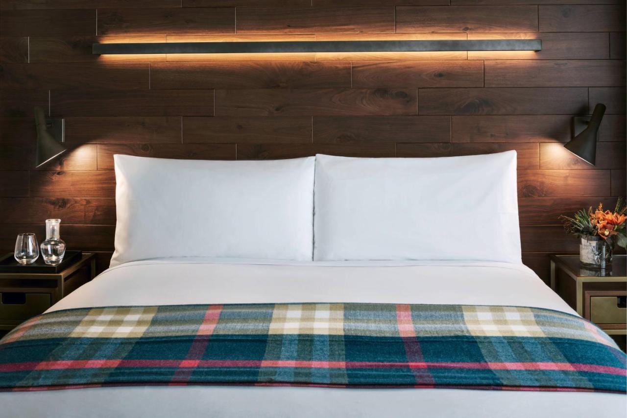 The Douglas, Autograph Collection Hotel