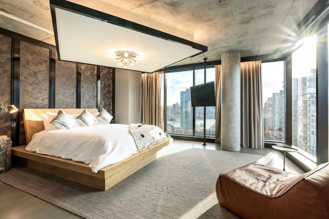 The Douglas, Autograph Collection Hotel