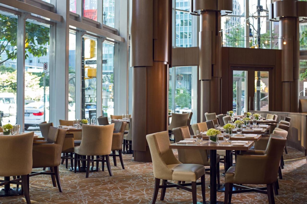 Marriott Pinnacle Downtown Hotel Vancouver