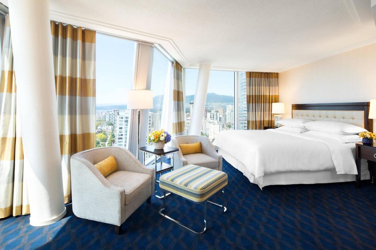 Sheraton Centre 4* Vancouver