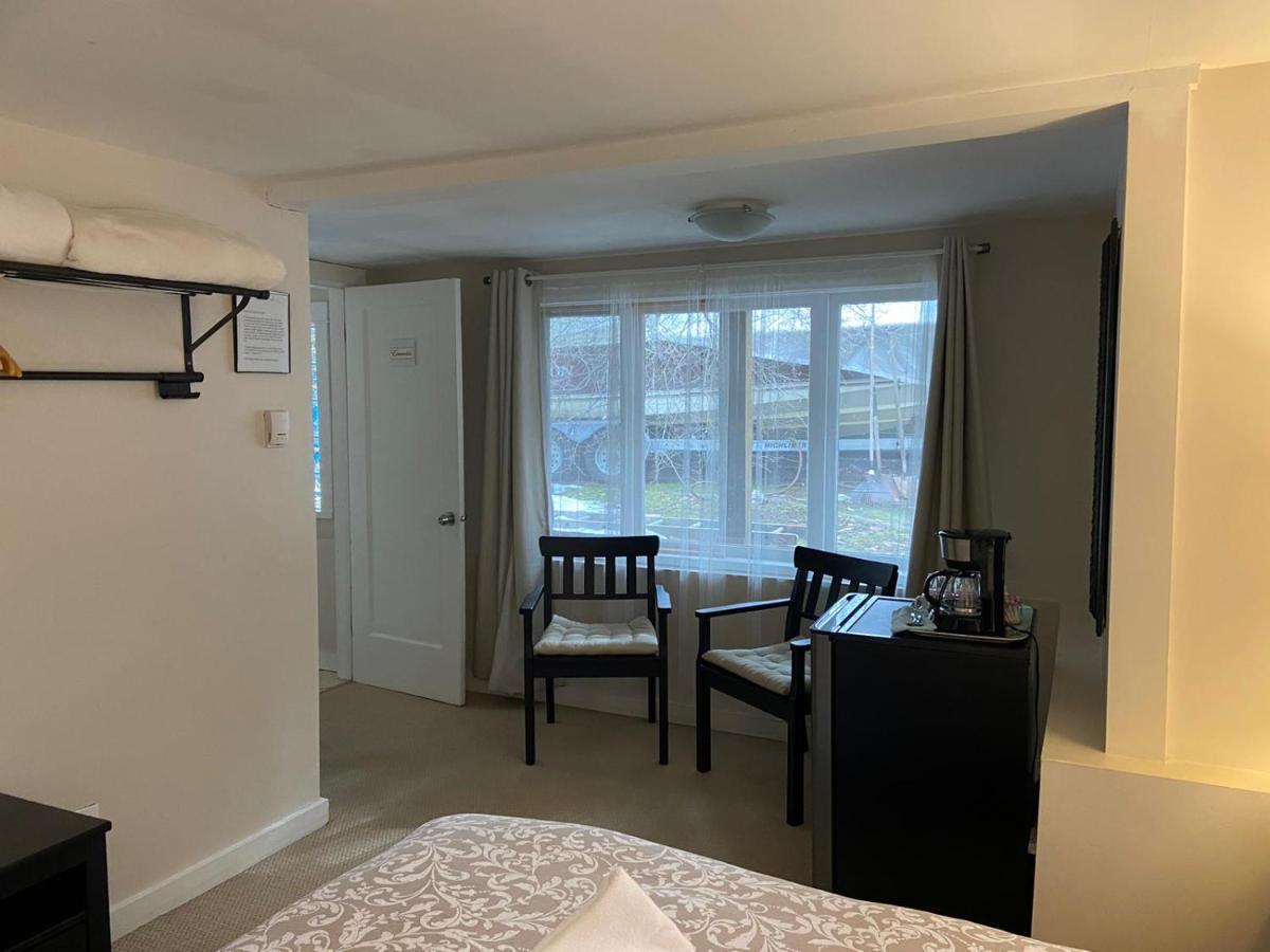 Douglas Bed & Breakfast 3*