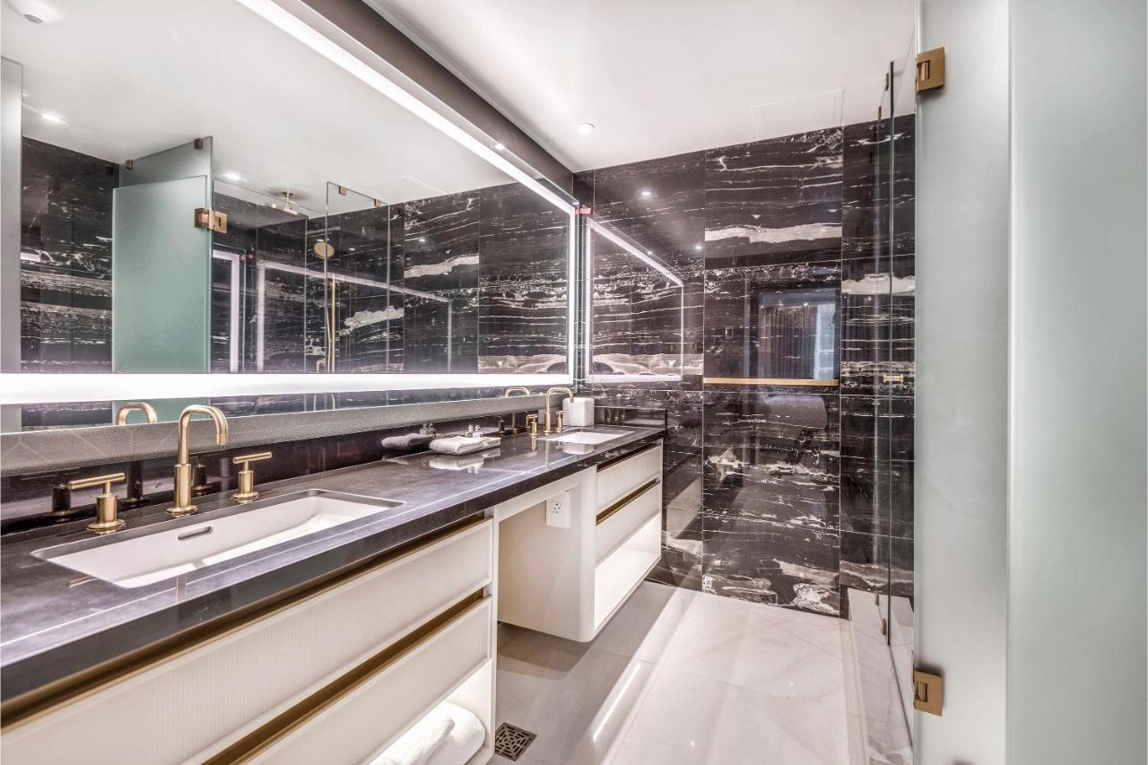 Azur Legacy Collection Hotel