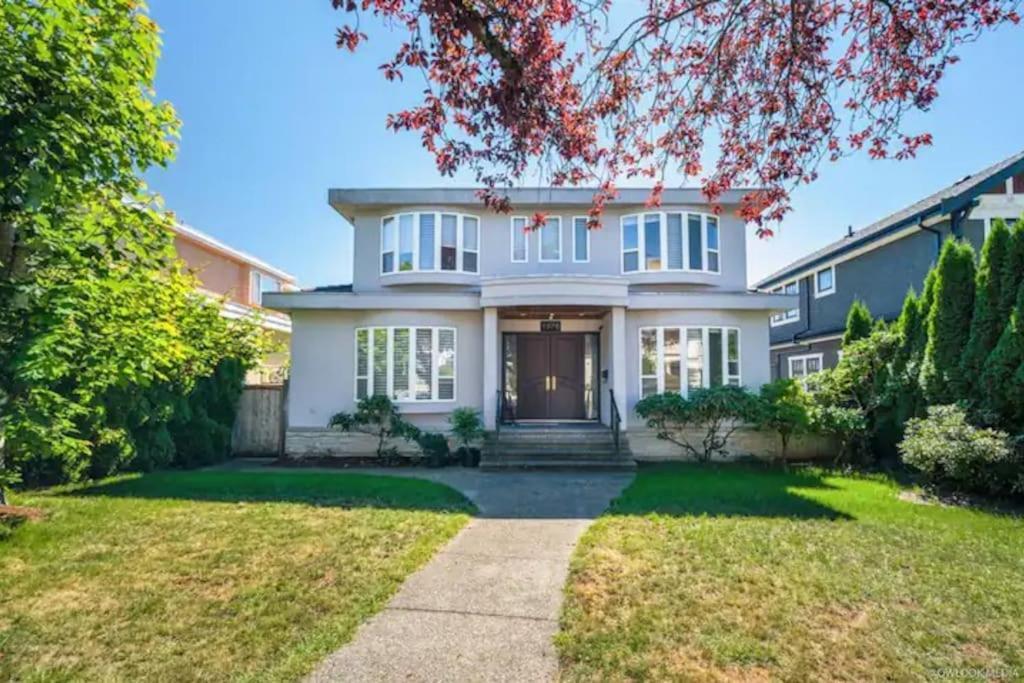 Guest house Coze In Near Yvr Vancouver