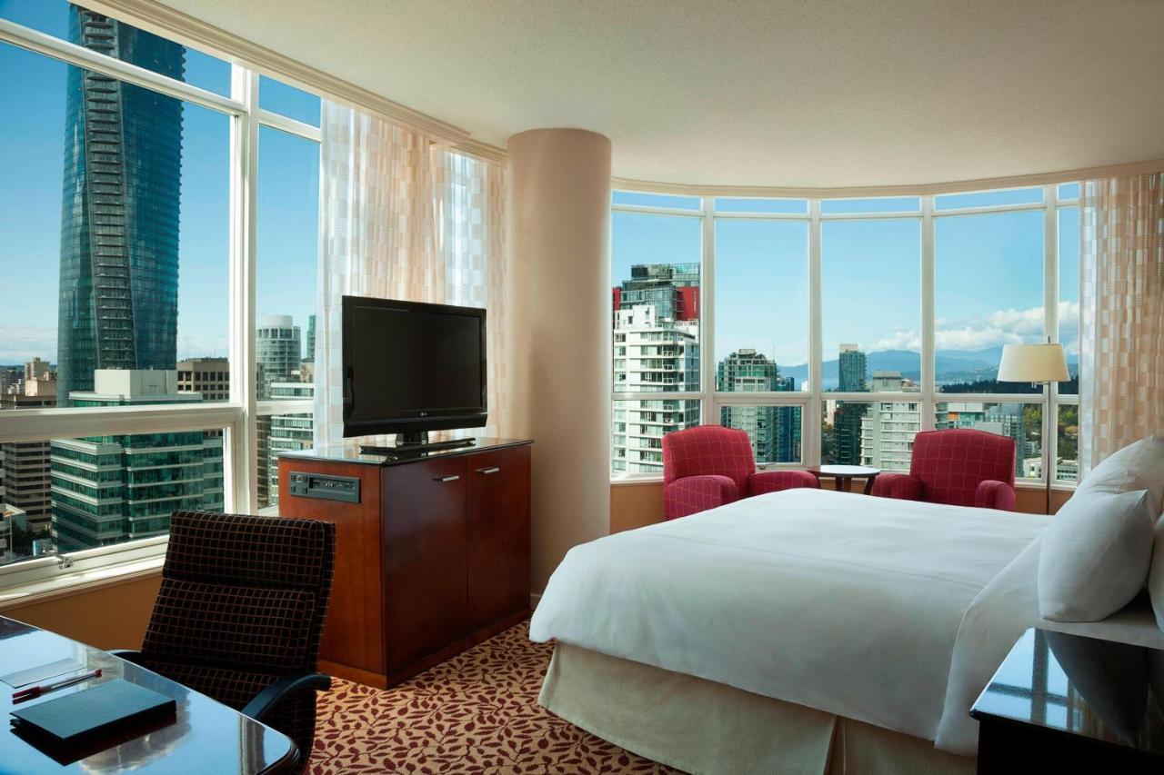 Marriott Pinnacle Downtown 4*