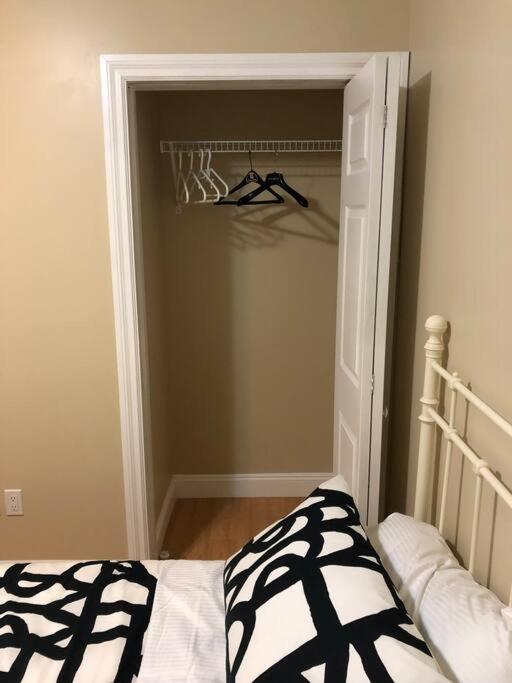 Modern Private Close To Everything * Vancouver